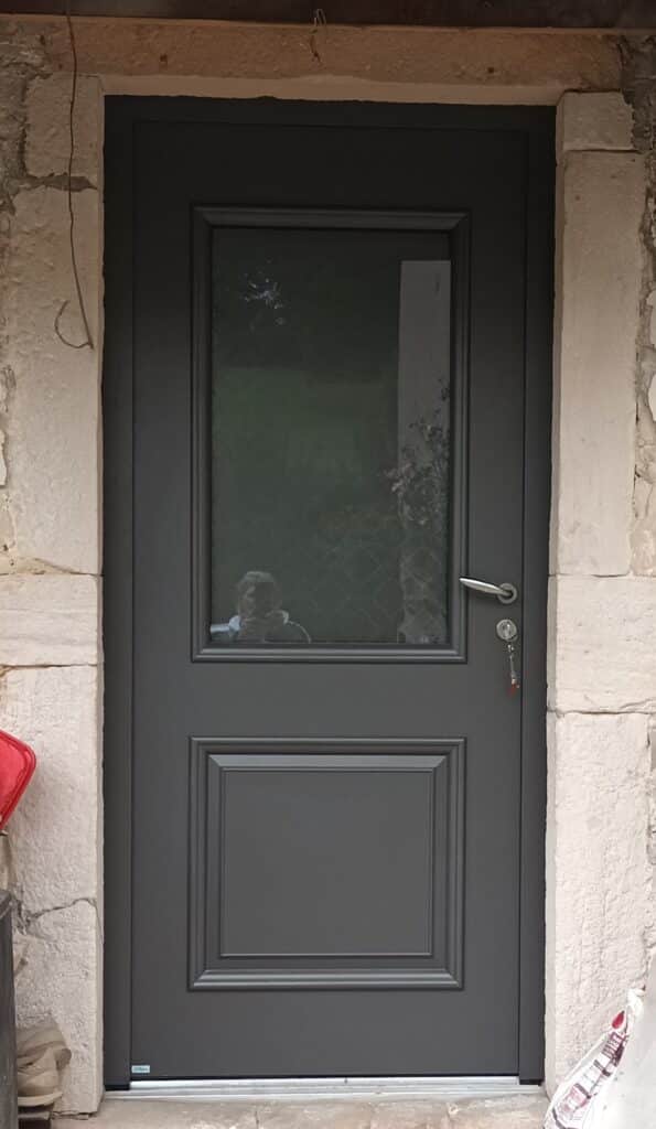 Porte d'entrée aluminium Mâcon